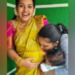 Mridula Vijay Instagram – Cheriyama and yamikutty is waiting for kulukuluu 😍❤️
#7thmonthfunction
@parvathy_anuz 
@yamikaarun_official