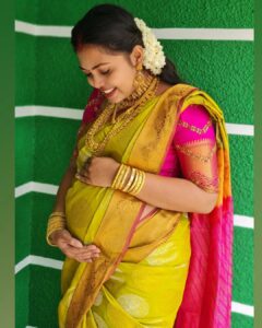 Mridula Vijay Instagram - Happy mom to be 🤰
#7thmonthfunction