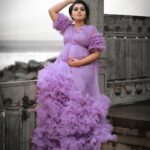 Mridula Vijay Instagram - 💜🤰 Photographer @reshma_photography Costume @ansisiyad Makeup @jijo_jo_the_makeup_artist Assistant @akhilal_akku Video @ajith_krishnan_u