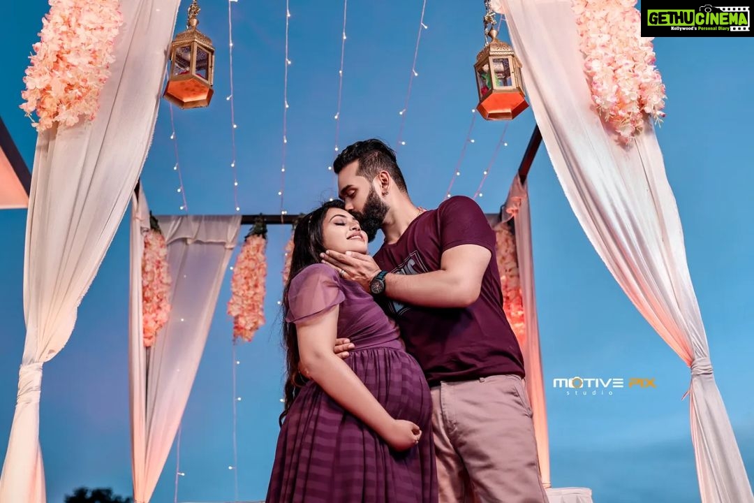 Mridula Vijay Instagram - The greatest thing the father can do for his baby is love their mom. So don't control.. keep loving me π€ͺπ€ͺπ€ͺ @yuvakrishna_official ππ Costume @thanzscouture PC @motive_pix_studio MUA @makeupartistaamy