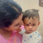 Mridula Vijay Instagram – Watch the cute Sneeze 🤧 at the end
With our darling @dwanikrishna_official 
She just makes our shooting day beautiful and stress free…. 
Thank you dears for this lovely angel 
@mridhulavijai and @yuvakrishna_official Kochi, India