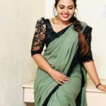 Mridula Vijay Instagram - Grab everyone’s attention with a saree 😉 . Hair stylist @____mishh__queen Costume @eleonoradesigns Stylist @anjali.fashionstories