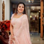 Mridula Vijay Instagram - Smile to the world 😊 Costume @ahamboutique Jwellers @parakkat_jewels Photography @akin_paduva_photography