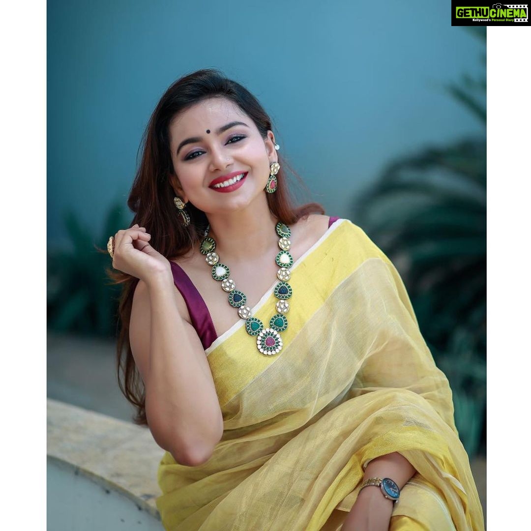 Mrudula Murali Instagram - Just a #throwback pic to remind the always busy @pranavraaaj about his photography skills🤷🏻♀️🤭