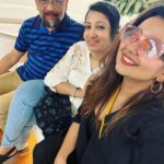 Mrudula Murali Instagram - NOOO WAAYY!!!! My family being next-level cool. They not only put up with my craziness but fully play along like it's their favourite jam! I mean.. they actually hopped on a plane to Az just to make sure the surprise lover in me had the best birthday surprise. #birthdaysurprise #family #familia #birthday Azerbaijan