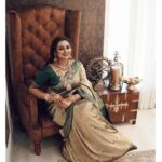 Mrudula Murali Instagram - ‘Coz Why settle for one statement piece when you can have them all? 😉😋 Styled by @marvelrosethomas Shot by @merin__georg Jewellery : @pureallure.in Blouse : @thaiyalpura MUA : @sajithandsujith