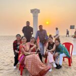 Mrunal Thakur Instagram - No one can whistle a symphony. It takes a whole orchestra to play it! Shooting for @taneira_sarees was like a dream come true! You guys making me miss you all so bad like soooooo bad! Shoutout to all my lovely Co actors, direction team … Team Taneira you guys are ❤️ #goadiaries #goa #sunday #throwback #ilovemyjob