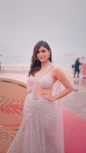 Mrunal Thakur Instagram - I want every girl watching this to know that anything is possible. This is my journey - Nasik to Nice!✨💫 Dreams know no boundaries, and neither should you ❤️ HMU - @shraddhamishra8 Styling - @rahulvijay1988 Photo - @eastmancolourr Video - @amitsingh.dop @shakeelbinafzal Saree - @falgunishanepeacockindia Shoes - @jimmychoo Earrings - @outhousejewellery #Cannes2023 #Collab #GreyGoose #ViveLeVoyage @greygoose @fetch_ind