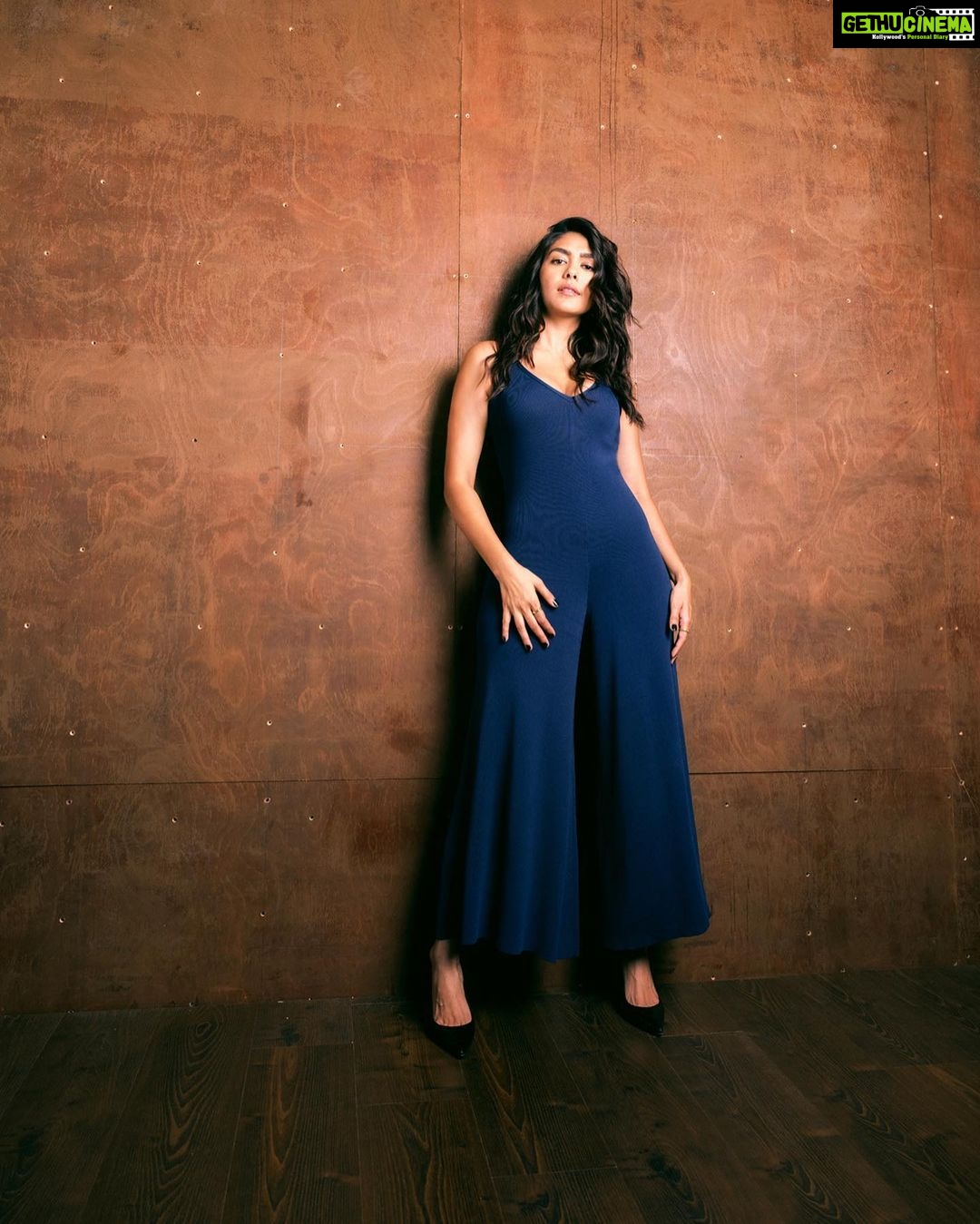 Mrunal Thakur Instagram - Hello this is 911 ….what is your emergency 🚨? #gumraahpromotions #shivaniMathur Styled by: @rahulvijay1988 Makeup: @missblenderr Hair: @deepalid10 Jumpsuit- @cultgaia @ajioluxe @thewhitecrowstore Jewellery - @timelessjewelsby_s @vblitzcommunications Shoes @louboutinworld Photos: @samrat.02 Assisted by (styling): @maitriidesaii Assisted by (Hair): @vidushiprashar18