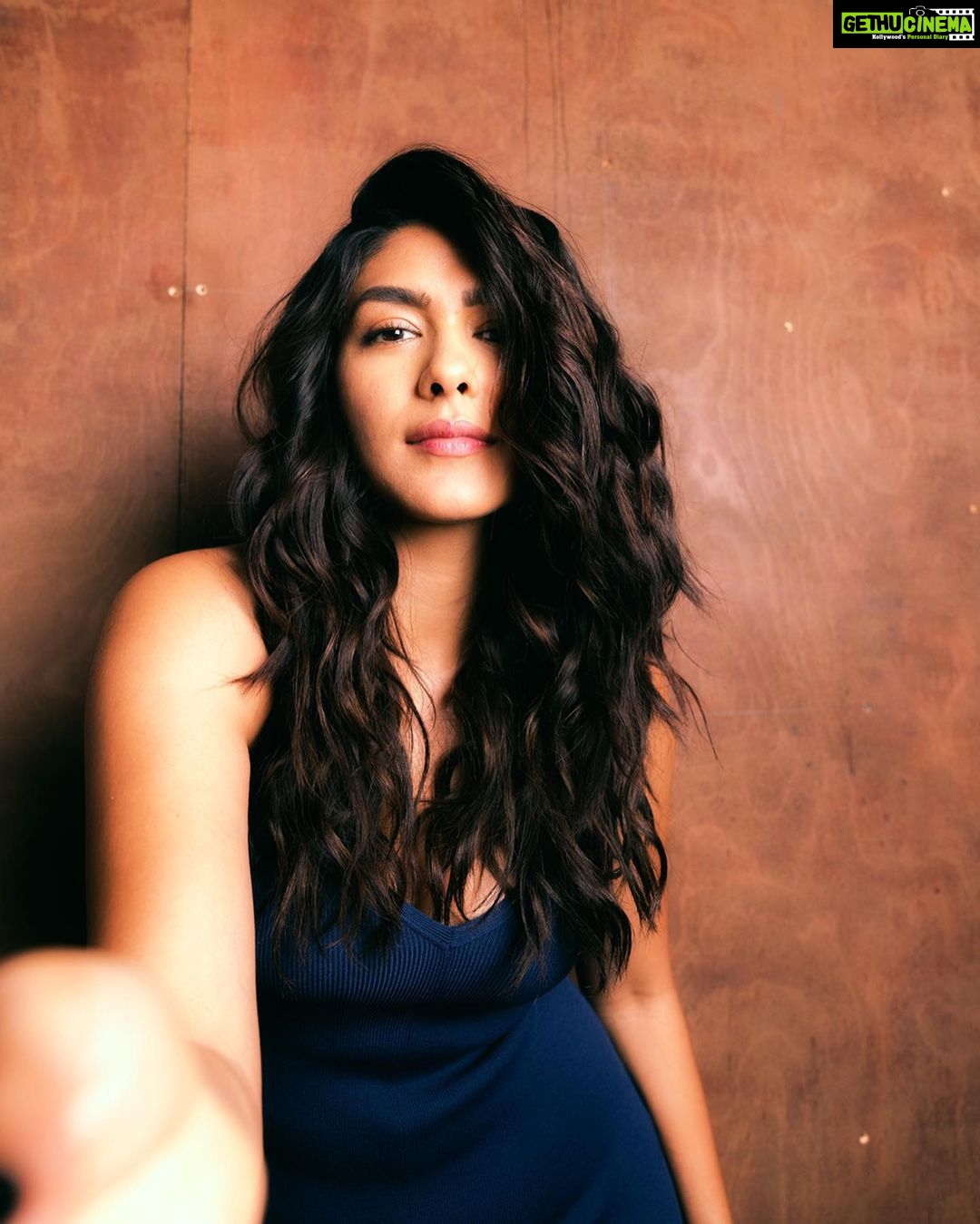Mrunal Thakur Instagram - Hello this is 911 ….what is your emergency 🚨? #gumraahpromotions #shivaniMathur Styled by: @rahulvijay1988 Makeup: @missblenderr Hair: @deepalid10 Jumpsuit- @cultgaia @ajioluxe @thewhitecrowstore Jewellery - @timelessjewelsby_s @vblitzcommunications Shoes @louboutinworld Photos: @samrat.02 Assisted by (styling): @maitriidesaii Assisted by (Hair): @vidushiprashar18