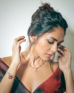 Mrunal Thakur Instagram - People Will Stare. Make it Worth their while 🥰🥰

#JustLeoThings #CaughtYouByCharm

Outfit - @gauriandnainika
Footwear - @charleskeithofficial
Styled by - @sheefajgilani
Hair: @bhavyaarora
Make up: @missblender 
Assisted by - @astha_kothari @kashishsinhaaa
Jewellery and Charms-@Orrajewellery