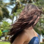 Mrunal Thakur Instagram - B E A C H🏝️ H A I R ☀️ D O N T 🌊 C A R E 🐚 #obsessed #beach #travel #ilovesandinmyhair