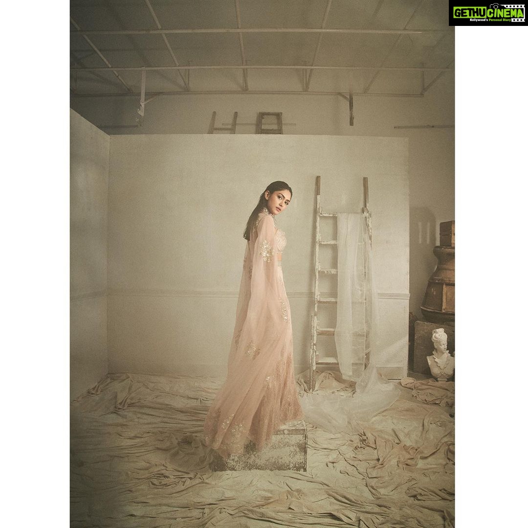 Mrunal Thakur Instagram - @shehlaakhan ・・ @mrunalthakur Styled by: Anaita Shroff Adajania @anaitashroffadajania Photographer: Rohan Shrestha @rohanshrestha Assistants: @homyarpatel @shivanigoel96 Jewellery @satyanifinejewels Special thanks to Amrita Mahal @amritamahalnakai (Production Designer) and Radhika Kini @colorbong (Set Dresser) Art Direction: @amitsharma124 Production: @p.productions_ Makeup: @makeupbyriddhima Hair: @miteshrajani @featartists Fashion assistant: @neonasanjaybahri . . . #newcollection #mrunalthakur #summerfestive2023 #venus #shehlakhan #shehlakhancouture #weddingwear #ivory #lehenga #brocade #coordinated #festivewear #indianfashion #weddings #indianweddings #fashiondesigner #classiccouture #details #indiandesigner #stylish #contemporary #chic #fashionforwomen #womenswear #fashion #original #fashionforward #designing #feminine Mumbai, Maharashtra