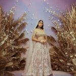 Mrunal Thakur Instagram - 💕💕💕 @asalabusandeep @abujanisandeepkhosla @cpaaindia Styled: @who_wore_what_when Jewellery: @narayanjewels Make up: Lochan Thakur @missblender Assisted by: Shilpa Bichukale @shilpa__bichukale Hair: Deepali Deokar @deepalid10 Assisted by: Karan Koli @karan_nkoli Shot by: @chandrahas_prabhu