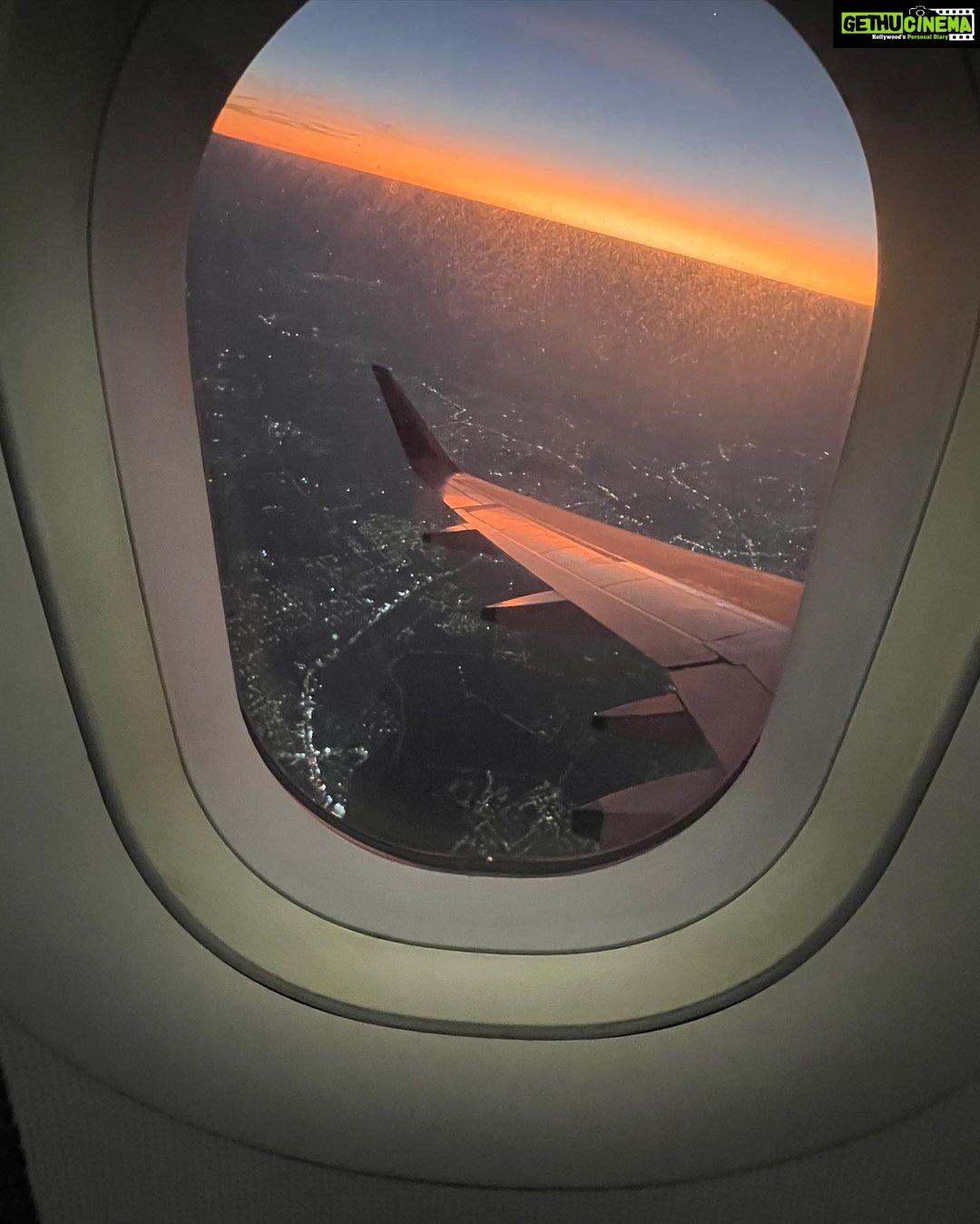 Mrunal Thakur Instagram - πΆβοΈβοΈπ―ββοΈπ―ββοΈ