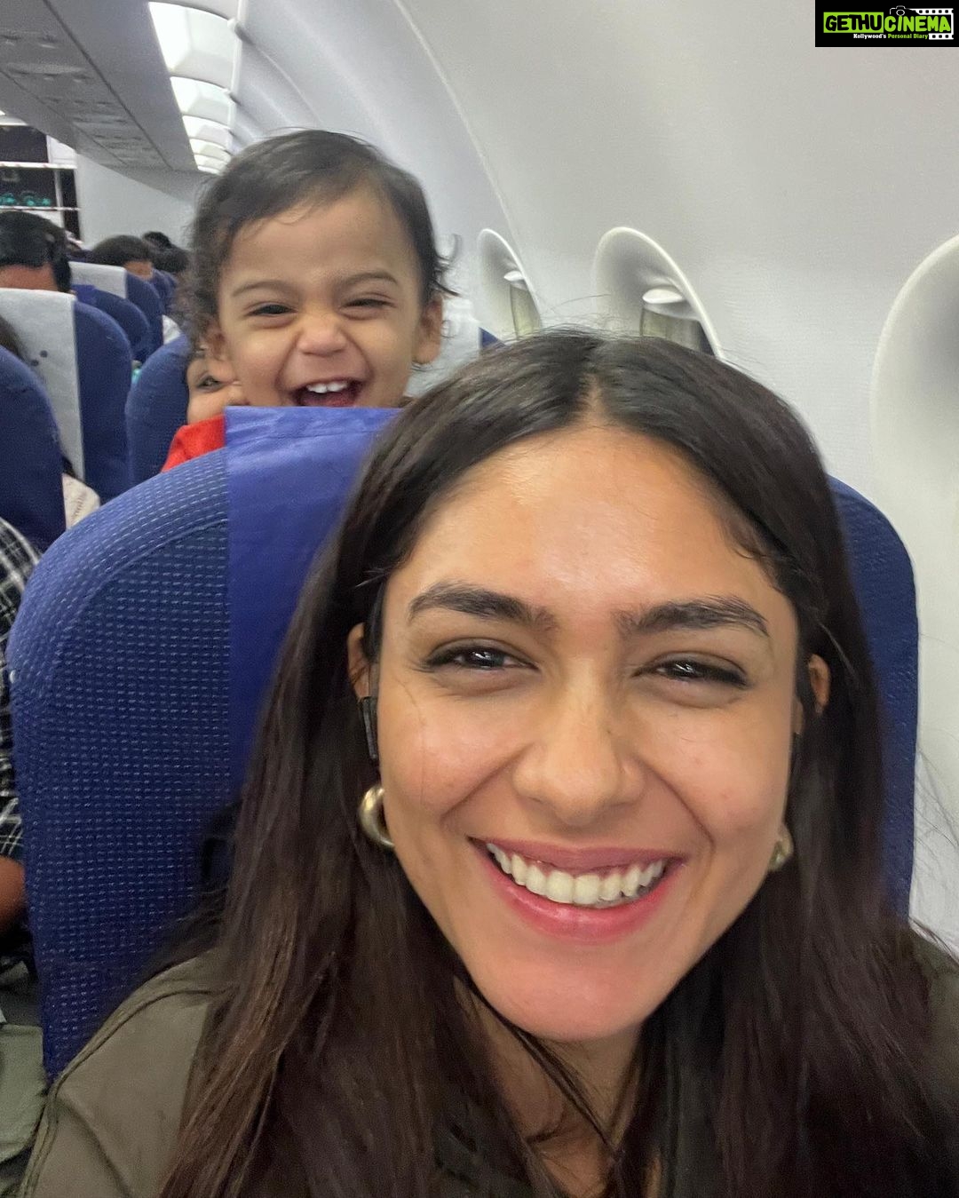Mrunal Thakur Instagram - πΆβοΈβοΈπ―ββοΈπ―ββοΈ