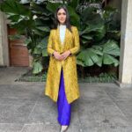 Mrunal Thakur Instagram - On a mini work tour before the year ends! Thank you Bengaluru 💘💫 Outfit @payalkhandwala Earrings @rubans.in @oakpinionpr Rings @abhilasha_pret_jewelery Footwear @charleskeithofficial Styled by @sheefajgilani Assisted by @kashishsinhaaa Coordinated by @niyoshi.jain @tanyasadhwhiny Glam team @missblender @deepalid10