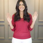 Mrunal Thakur Instagram - “Tiredness is normal". "Hair fall sabko hota hai, it's normal"; No IT’S NOT! If you're facing any of these symptoms, please don't guess, take a test by clicking on the link below and fight iron deficiency anemia with Livogen Tonic. (https://livogen.in/anemia-meter) Ab, poora India bolega- Na Na Anemia! #LivogenIndia #NaNaAnemia @livogen_in