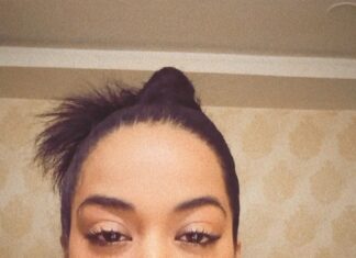 Mumaith Khan Instagram - If your compassion does not include yourself, it is incomplete.-Jack Kornfield😇 #selfrespect #selflove #selfcare #love #loveyourself #selfworth #motivation #quotes #life #selfconfidence #instagram #positivevibes #motivationalquotes #inspiration #mentalhealth #instagood #selfesteem #respect #positivity #attitude #mindset #selfawareness #lifequotes #healing #happiness #yourself #growth #peace #success #quoteoftheday 💖🥰🌸