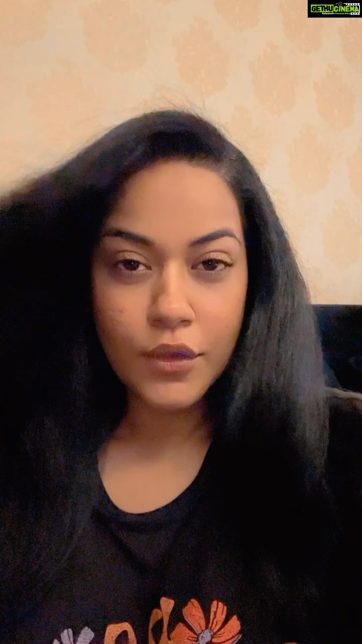 Mumaith Khan Instagram - Happiness is when what you think, what you say, and what you do are in harmony.-Mahatma Gandhi๐ #acceptance #awesome #believeinyourself #care #dreams #encouragement #faith #grace #glitter #smile #stronger #peace #positivity #innerpeace #appreciation #motivation #wiser #wisdom #happiness #love #life ๐๐ธ๐