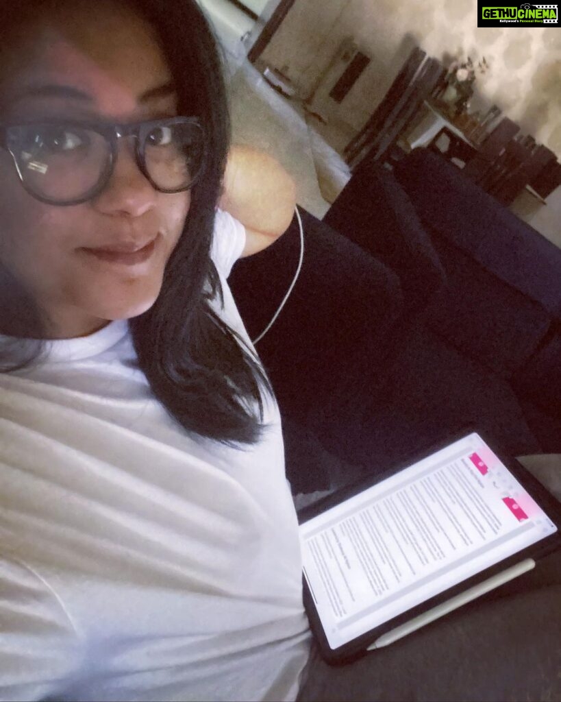 Mumaith Khan Instagram - Whenever I am in a difficult situation where there seems to be no way out, I think about all the times I have been in such situations and say to myself, "I did it before, so I can do it again.-Idowu Koyenikan😇 #acceptance #awesome #believeinyourself #respectyourself #care #dreams #encouragement #faith #grace #glitter #smile #stronger #peace #positivity #innerpeace #workhard #appreciation #selfesteem #selfrespect #motivation #wiser #wisdom #happiness #love #life 💖🌸😘