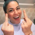 Mumaith Khan Instagram - There is too much negativity in the world. Do your best to make sure you aren’t contributing to it.-Germany Kent😇 #acceptance #awesome #believeinyourself #respectyourself #care #dreams #encouragement #faith #grace #glitter #smile #stronger #peace #positivity #innerpeace #workhard #appreciation #selfesteem #selfrespect #motivation #wiser #wisdom #happiness #love #life 💖🌸😘