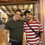Munawar Faruqui Instagram – Eid Mubarak ho gai🥳 kind bhai
pitara of guidance and suggestions 🙏