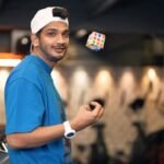 Munawar Faruqui Instagram – Kabhi nai socha tha ki Rubik’s cube aur cardio ek saath kar paunga. Par kar ke dikhaya aur enjoy bhi bohot kiya during my vivoT2 5G challenge.

Agar aap bhi meri tarah multi-task karte ho, toh wait kya kar rae ho, vivoT2 5G Challenge lo and share karo apni fun multi-tasking videos, tagging me and @vivo_india 

Aur apna vivoT2 5G lena mat bhoolna, it’s available on @flipkart 

#GetSetTurbo  #vivoT25GSeries #5G #vivoT25GChallenge