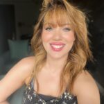 Munmun Dutta Instagram – A lot is happening with my hair here .. and I love it 😍 
.
.
#munmundutta #goodhairdays #postworklook #picturesoftheday #smileoften