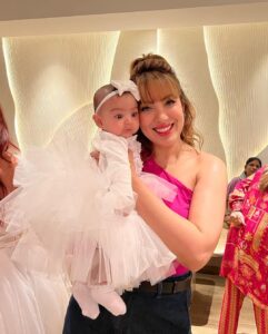 Munmun Dutta Instagram - Few moments of my life ❤️ . 1,2 & 9th - Little angels of my friends Debina and Gurmeet 👼 . . . #munmundutta #momentsoflife #momentsofmine #picturesoftheday #travelmemories