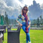 Munmun Dutta Instagram – Jannat and Sukoon ❤️ 😍 
.
.
.
#kashmir #munmundutta #traveldiaries #india #motherdaughtertime #travel #memoriesforlife #paradise Kashmir