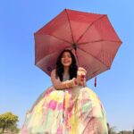 Muskan Bamne Instagram - धूप का सफर था और पैरों में थकान, मैं कैसे रूकती क्योंकि बाकी थी मेरी उड़ान. #chachukachuha