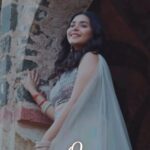 Muskan Bamne Instagram - When love is this sweet, you can’t help but smile 💞 #OSaanware Song Out Now! #osaanware #aakrittimehra #anandrajanand #muskanbamne #muskanbamneofficial #pakhi #newsong #latestsongs #instasinger #indiansingers #zeemusiccompany #zeemusicindia #zeemusicoriginals #originalsong #originalsongs #independentartist #independentmusic #independentmusicians #latestsingle