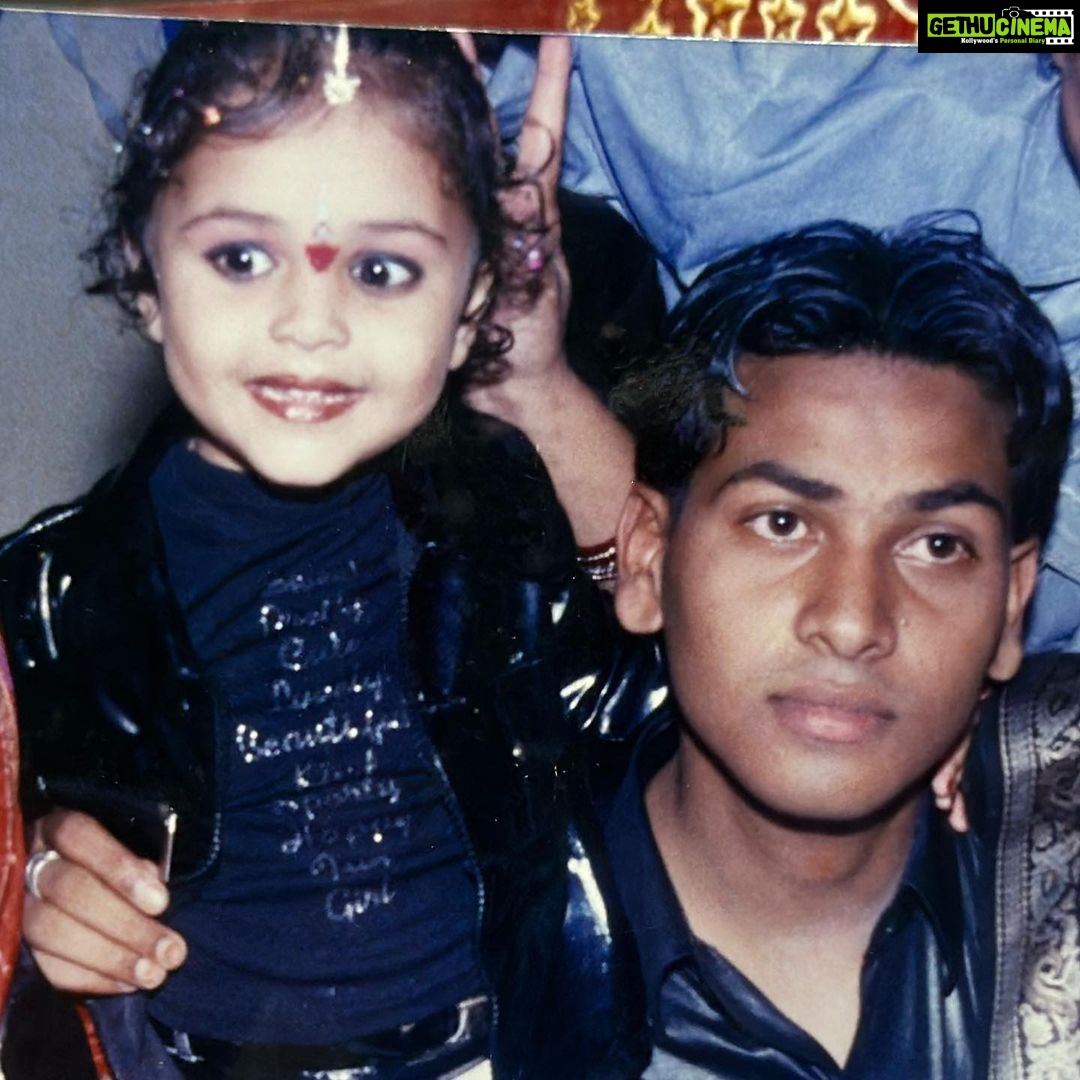 Muskan Bamne Instagram - Happiest Birthday Chachu ❤️❤️ Iloveyousoooooooooooomuchhhh😍🎉🎂 You are the best… im so blessed to have you in my life chachu … aapke bina life is so boring…. I want you today and forever n ever chachu 🥳🎉🫂 #chachukachuha #chuhekechachu #birthday #2023
