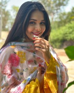 Muskan Bamne Instagram - Hey 🙋‍♀️ Swipe ➡️ #chachukachuha