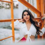 Nabha Natesh Instagram – Just stepped out to find my valentine🤍💕
:
:
:
:

photographer & creative director @bharat_rawail 

Styling : @rashmitathapa