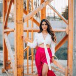 Nabha Natesh Instagram – Just stepped out to find my valentine🤍💕
:
:
:
:

photographer & creative director @bharat_rawail 

Styling : @rashmitathapa