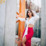 Nabha Natesh Instagram – Just stepped out to find my valentine🤍💕
:
:
:
:

photographer & creative director @bharat_rawail 

Styling : @rashmitathapa