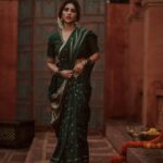 Nabha Natesh Instagram - 💚💚💚💚 : : : : : Conceptualisation: I & @sandhya__sabbavarapu Styling & art direction : @sandhya__sabbavarapu @team_sandhya Makeup: @makeupbykamaljeet Hair @naidukavala Photography: @adrin_sequeira Photography Assistant : @srinu_visuals Styling assistants: @rashmi_angara @thumu_bhavana @sirichandhana_medi Saree: @omanas_clothing Location: @themayabazar Cordination: @karthik_peruru @monikcherukuri @dilipkotyada