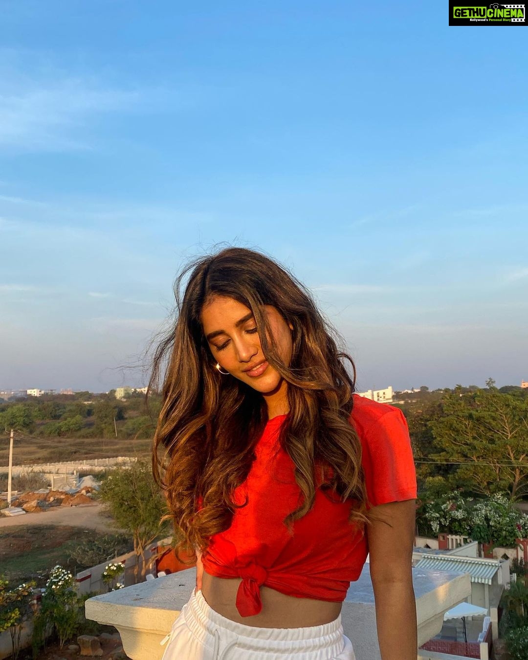 Nabha Natesh Instagram - Sun-smooched 🌞😘 : : : : @aleen_aladnak 📸