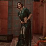 Nabha Natesh Instagram - 💚💚💚💚 : : : : : Conceptualisation: I & @sandhya__sabbavarapu Styling & art direction : @sandhya__sabbavarapu @team_sandhya Makeup: @makeupbykamaljeet Hair @naidukavala Photography: @adrin_sequeira Photography Assistant : @srinu_visuals Styling assistants: @rashmi_angara @thumu_bhavana @sirichandhana_medi Saree: @omanas_clothing Location: @themayabazar Cordination: @karthik_peruru @monikcherukuri @dilipkotyada