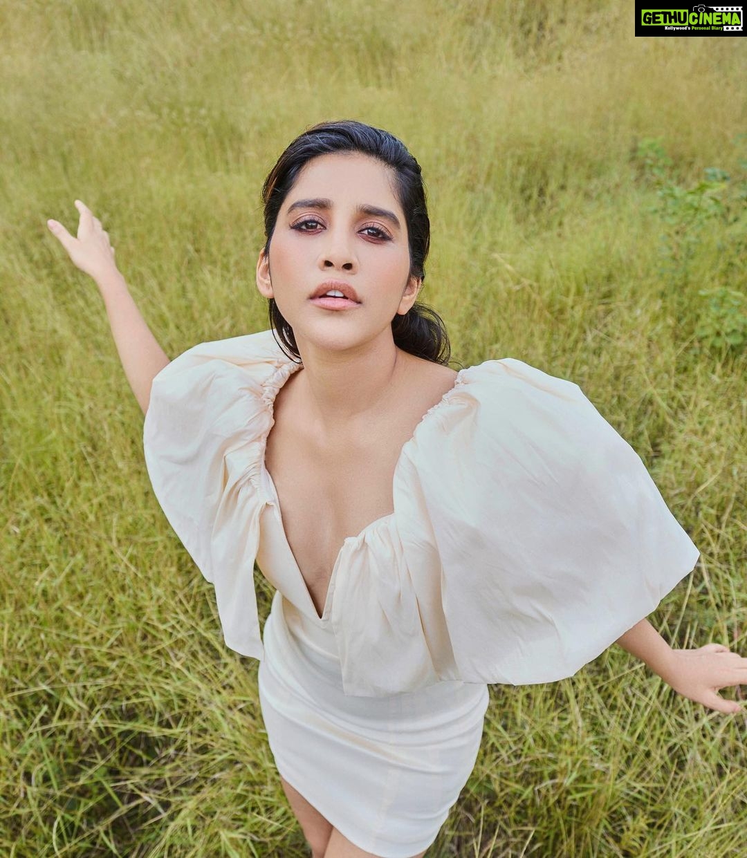 Nabha Natesh Instagram - Flexing my etheric wings ! π¦ : : : : Photography: @shreyansdungarwal Outfit - @misspap Stylist - @sandhya_sabbavarapu x @n.suprajareddy Styling team - @team_sandhya @rashmi_angara @thumu_bhavana