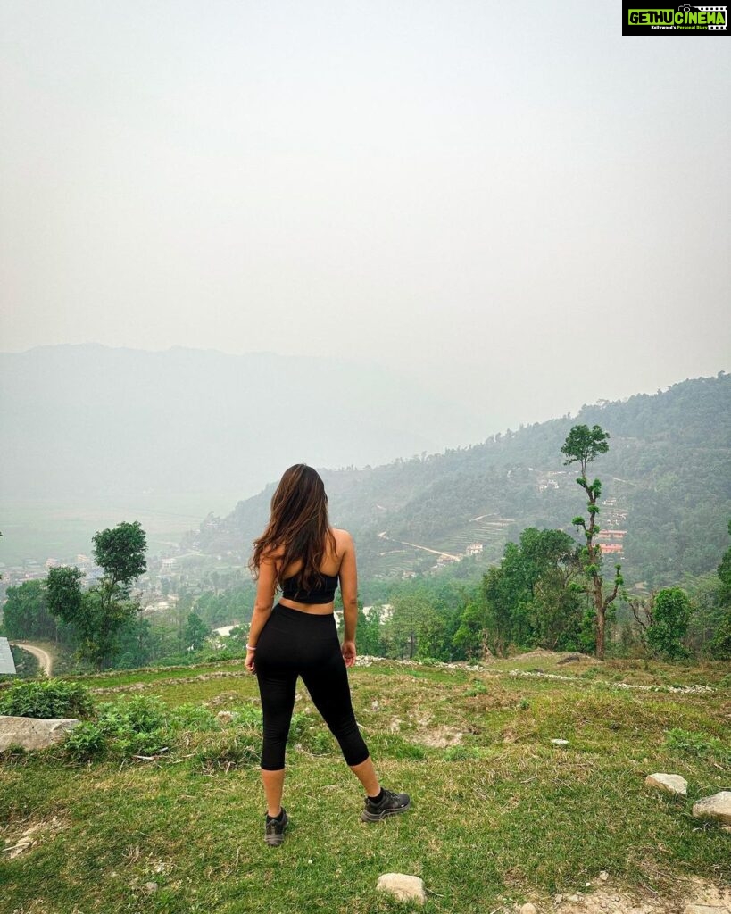 Nabha Natesh Instagram - Only and the only reason to hike up the hill in the morning is to watch The Mighty Sun arrive . To realise he doesn’t rise or set for us . We just move towards and away from him every-day pinned our feet to the ground. Thanks to The Lady Gravity, if not we are just a couple of celestials. Ok bye. : : Pc : @nahushchakravarthi, also coz of which we got detached from the group and wandered 🫣 Pokhara, Nepal