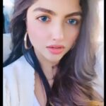 Naina Sarwar Instagram - 90's songs actually hits u different.... BTW i m a 90's kid 🥰💯
