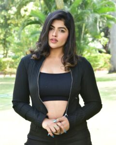 Naina Sarwar Instagram - Confidence is all it takes🥂💯⚡️cheers!!!!

#Beingpositive #telugu #telugucinema #tollywood #tollywoodactress #SURYAPETJUNCTION #NainaSarwar #pressmeet #media #hyderabad