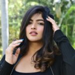 Naina Sarwar Instagram - Confidence is all it takes🥂💯⚡️cheers!!!! #Beingpositive #telugu #telugucinema #tollywood #tollywoodactress #SURYAPETJUNCTION #NainaSarwar #pressmeet #media #hyderabad Prasad's IMAX, Hyderabad