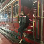Naira Shah Instagram - Next station 2023!! 💕 #nairshah#2022#december#dubailife#incoming2023#blessed#thankyoumighty DownTown, Burj Khalifa