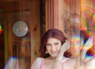Naira Shah Instagram - Love is In the air🌸💕 #glowing#2k22#indianwear #NairaShah #Artist #Actress #Actor #Model #Modeling #IndianActress #Outfit #Fashion #OOTD #Lehenga