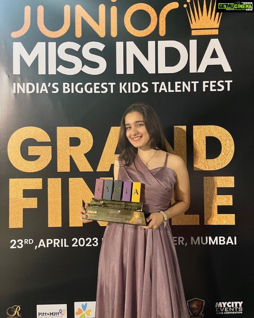 Naisha Khanna Instagram - This one’s for y’all 💜🏆 Thankyou for all the love and support y’all have give to me, always 🤍 Love y’all!! 👛: @fushaya.in Also thanks to @shobhagori @juniormissindia for the 🏆 #juniormissindia #mycityevents #kidsfashion #juniormissindia2023 #season1 #nehadhupia #vipulroy #shobhagori #castingshobhagori #kidspageant #nesco #talentedkids #talentround #culturalround #trending #grandfinalejuniormissindia2023