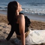 Naisha Khanna Instagram – 🤍✨🕊️🌊☁️

🎥: @ankitsahu8589 @unreel_ank 
#ootd #instagood #trending #vibes #beachvibes #cinematography #videogram #reels #reelsinstagram #reelitfeelit #viral